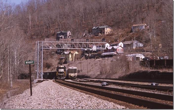 No. 746 stops at Caples to set off 8727 and get a helper. “Caples”, “Wharf” and “Farm” are the signals here.